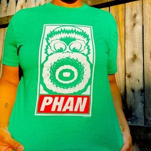 PHAN PHILLY TEE